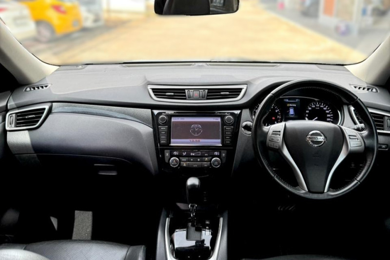 Mobil Bekas Nissan X-Trail 2.5 A/T 2016