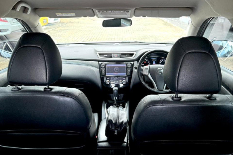 Mobil Bekas Nissan X-Trail 2.5 A/T 2016