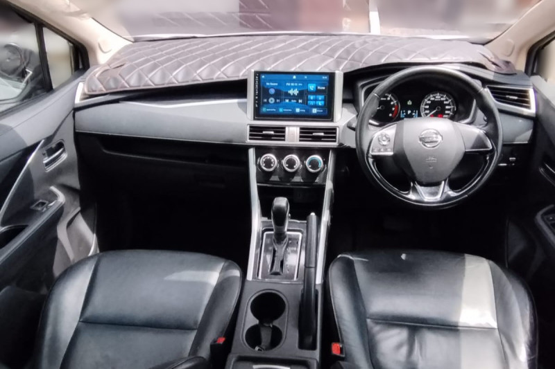 Mobil Bekas Nissan Livina 1.5 VL A/T 2021